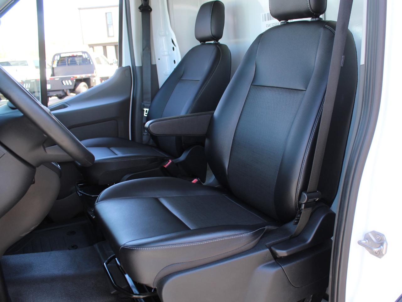 Ford Transit T-350 2024