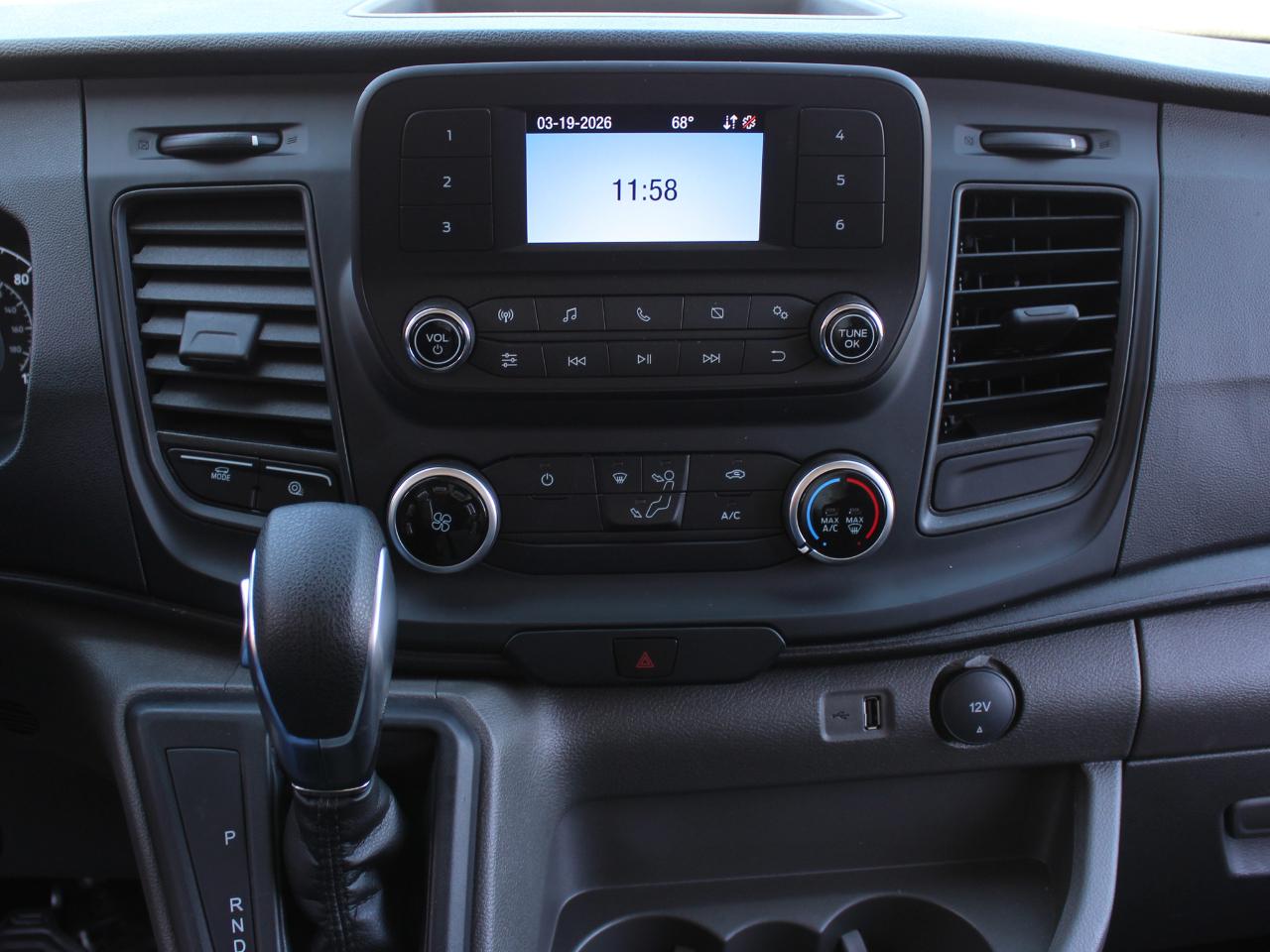 Ford Transit T-350 2024