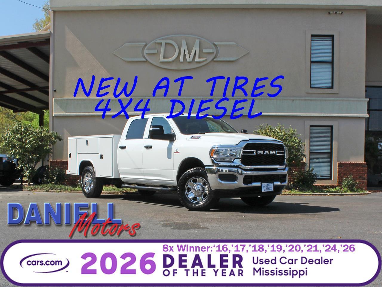 RAM 2500 Tradesman Crew Cab LWB 4WD 2024