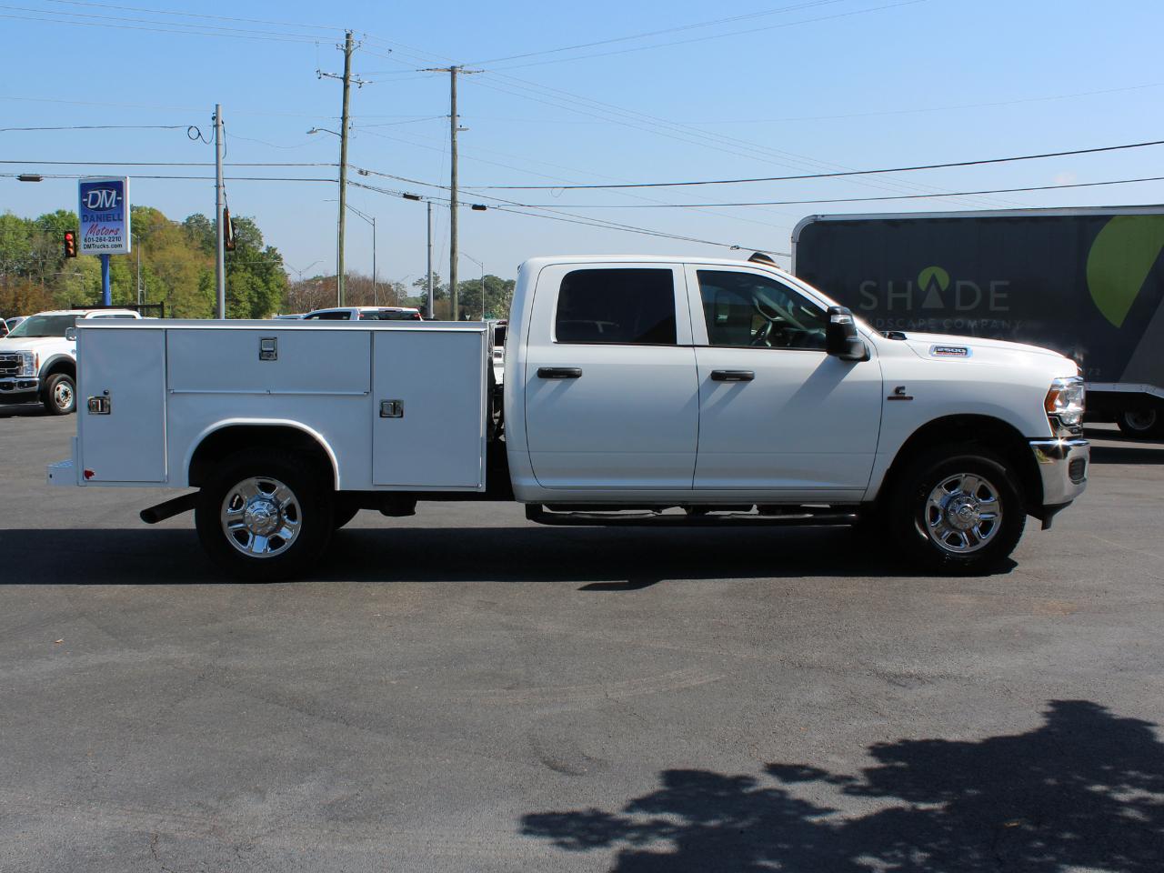 RAM 2500 Tradesman Crew Cab LWB 4WD 2024