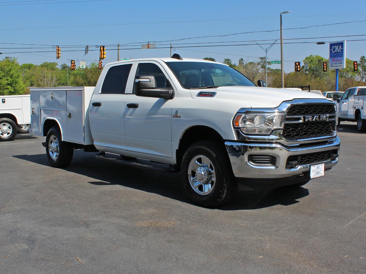 RAM 2500 Tradesman Crew Cab LWB 4WD 2024