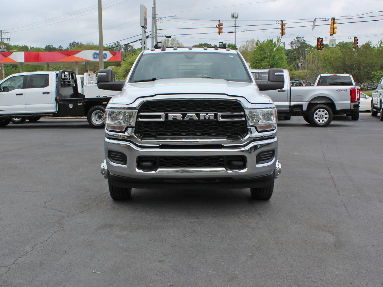 RAM 3500 Crew Cab 4WD DRW 2024