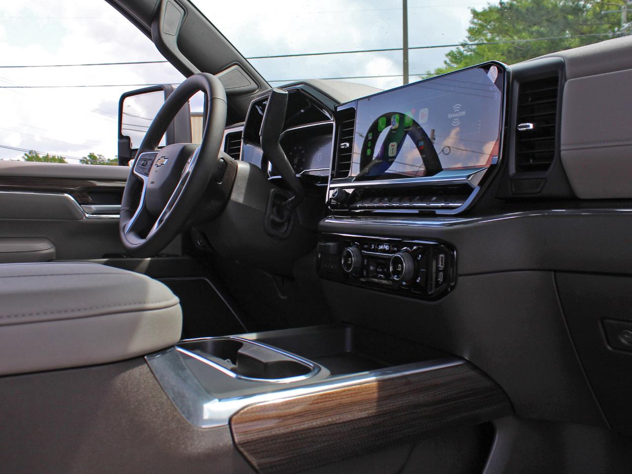 Chevrolet Silverado 2500HD LT Crew Cab Short Box 4WD 2024