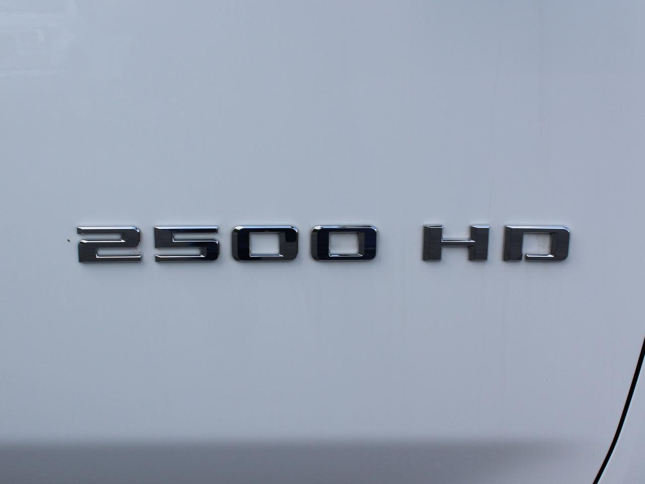 Chevrolet Silverado 2500HD LT Crew Cab Short Box 4WD 2024