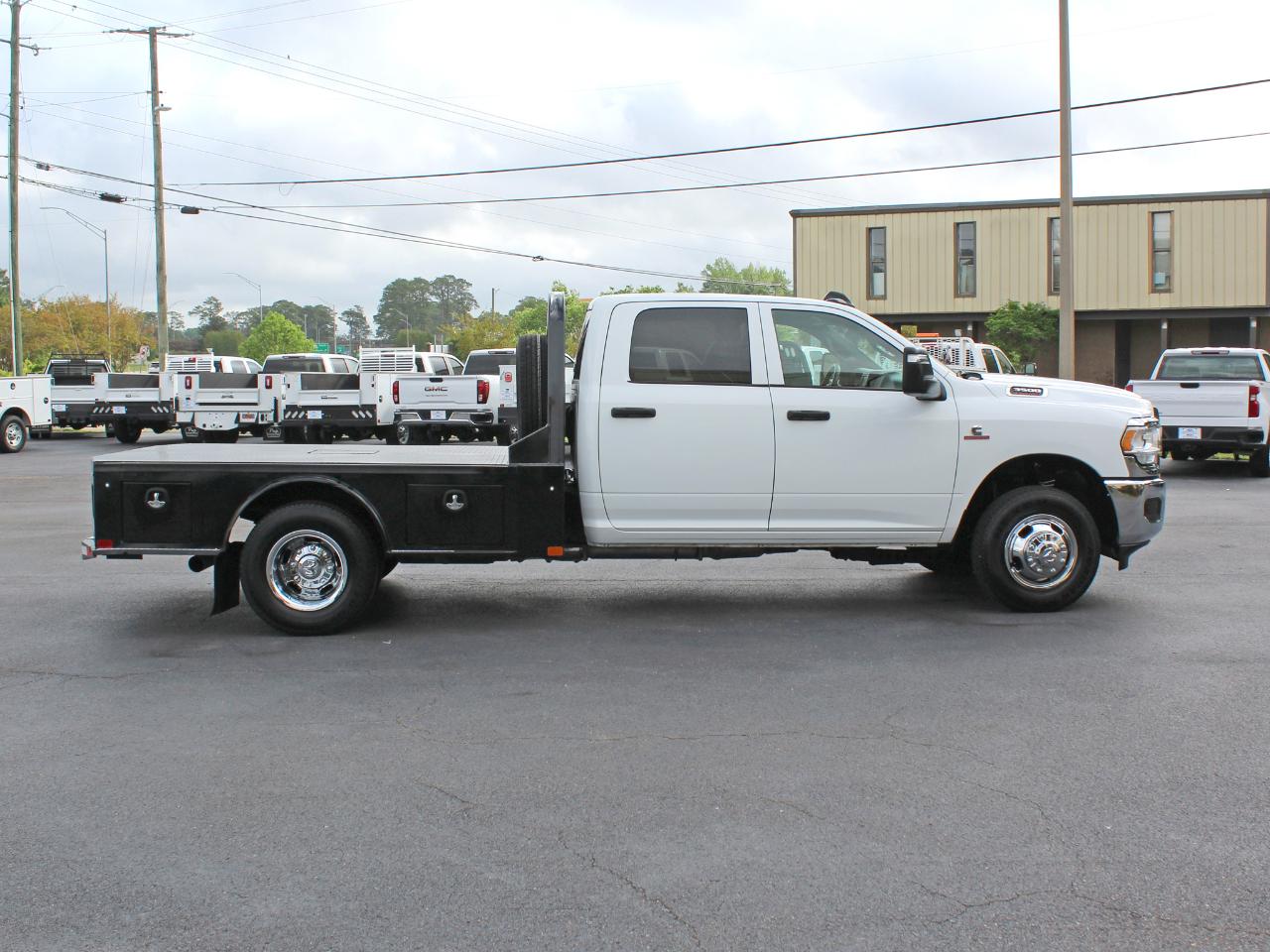 RAM 3500 Crew Cab 4WD DRW 2024