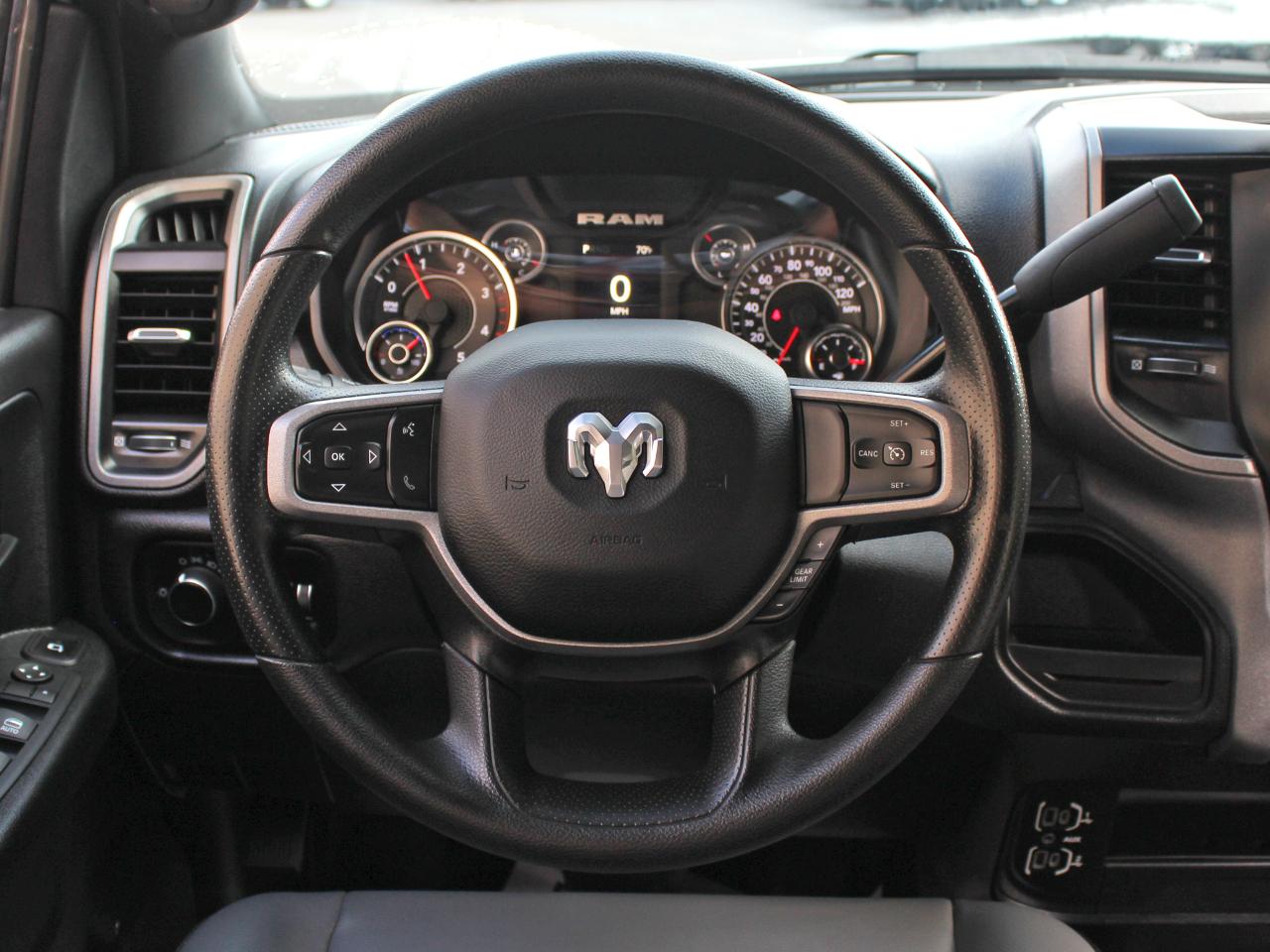 RAM 3500 Crew Cab 4WD DRW 2024