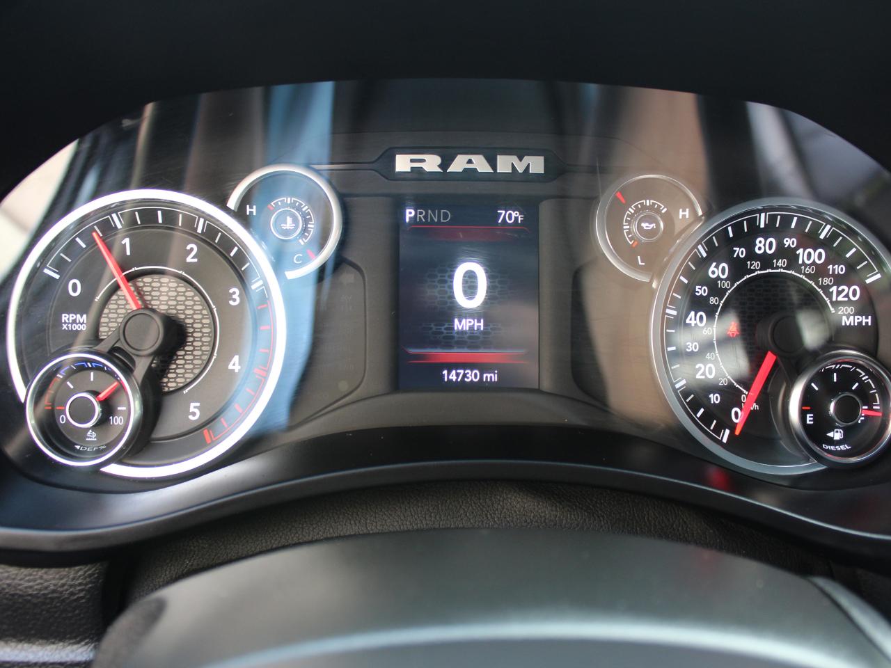 RAM 3500 Crew Cab 4WD DRW 2024