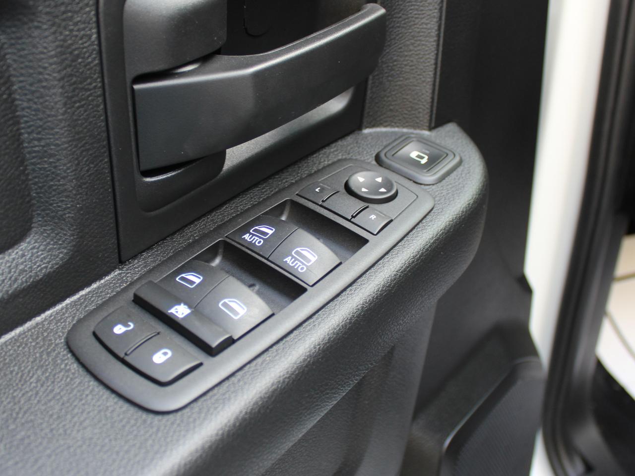 RAM 3500 Crew Cab 4WD DRW 2024