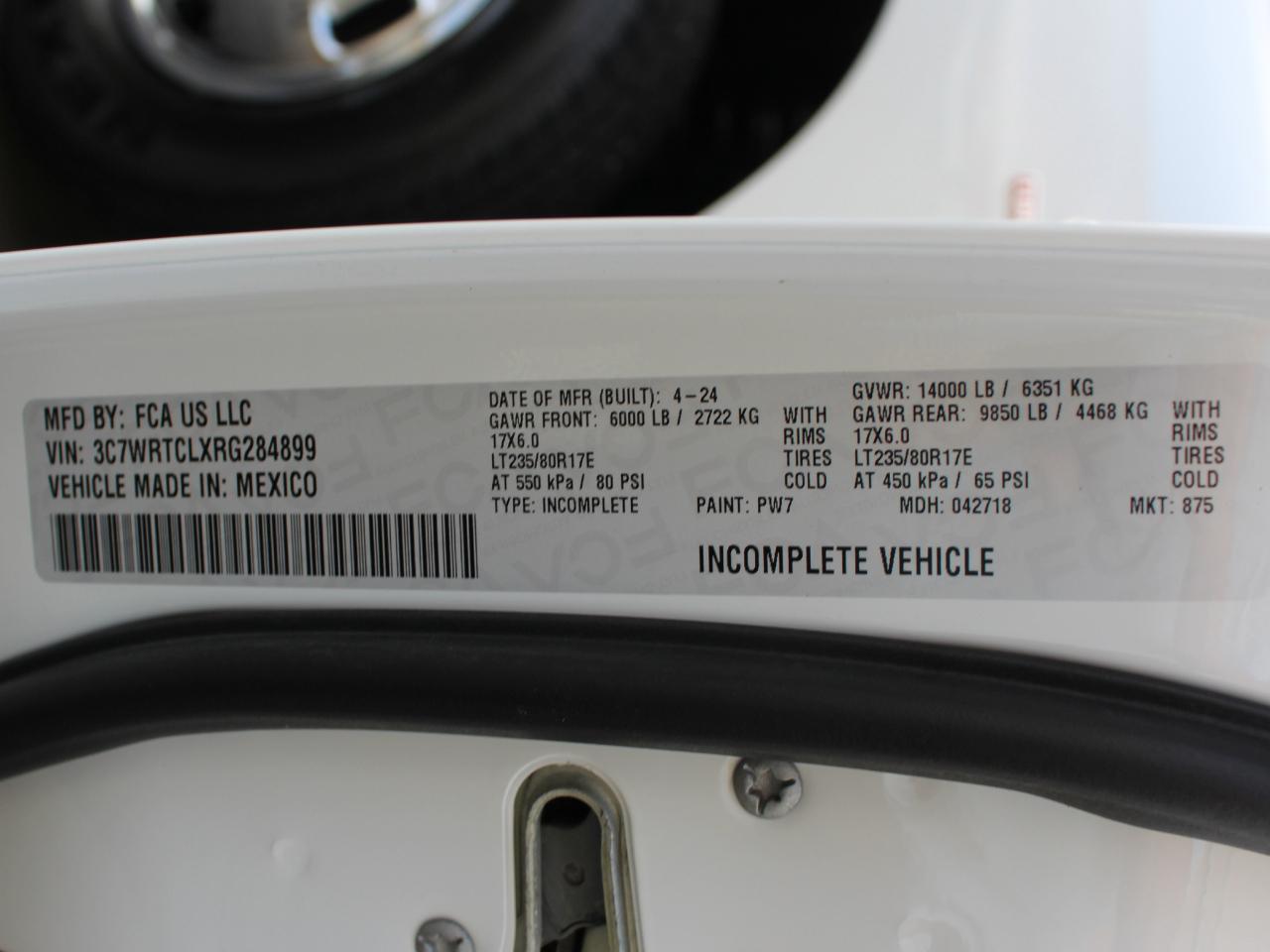 RAM 3500 Crew Cab 4WD DRW 2024