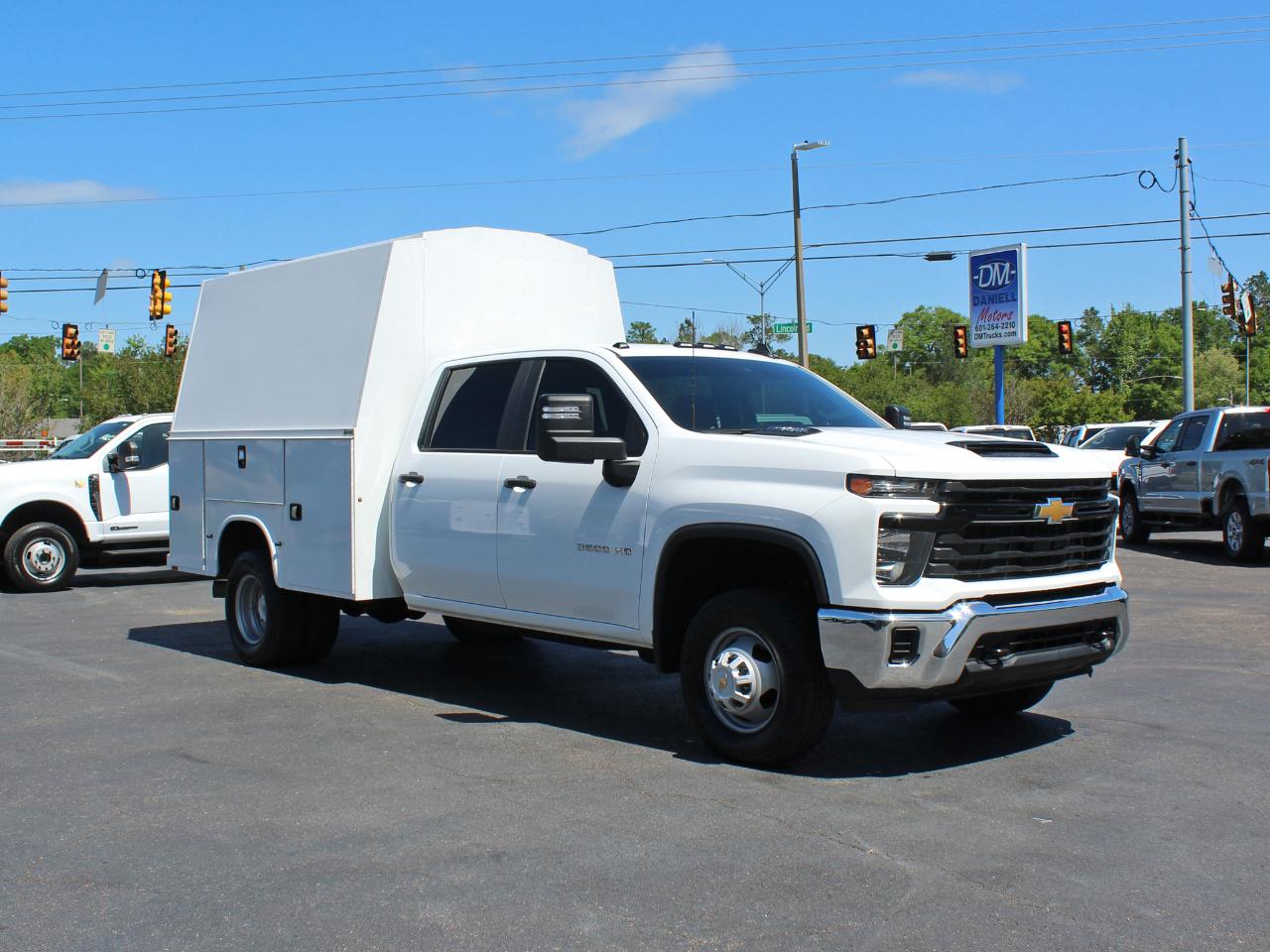Chevrolet Silverado 3500HD Work Truck Crew Cab Long Box 4WD 2024