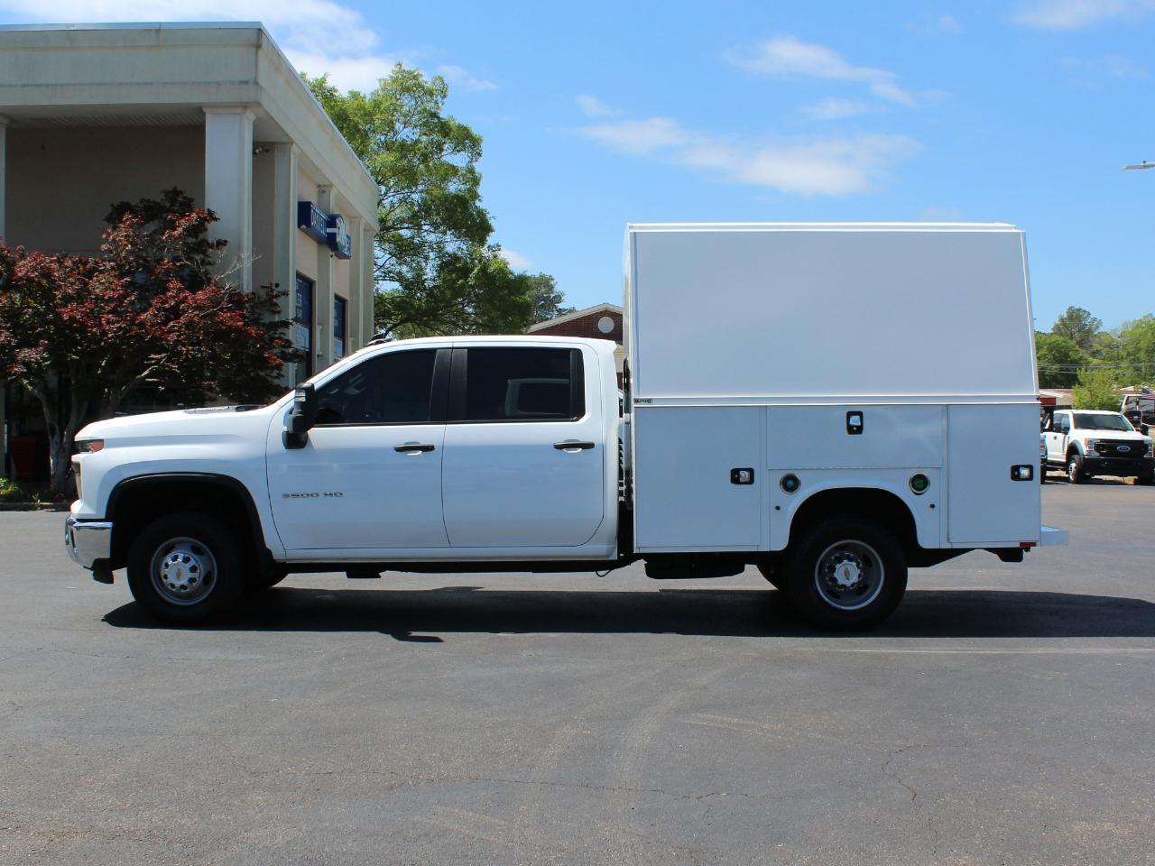Chevrolet Silverado 3500HD Work Truck Crew Cab Long Box 4WD 2024