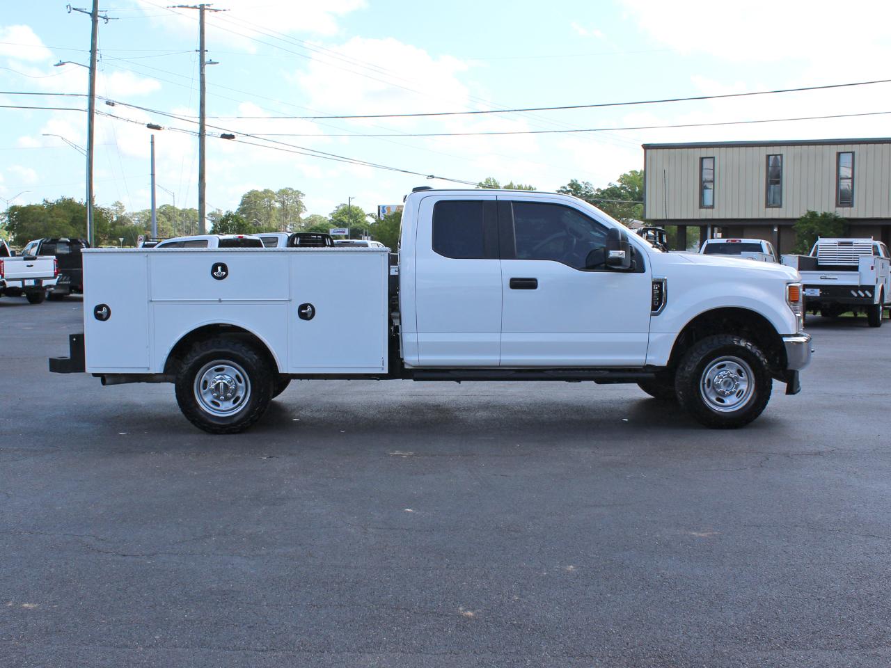 Ford F-250 SD XL SuperCab Long Bed 4WD 2022