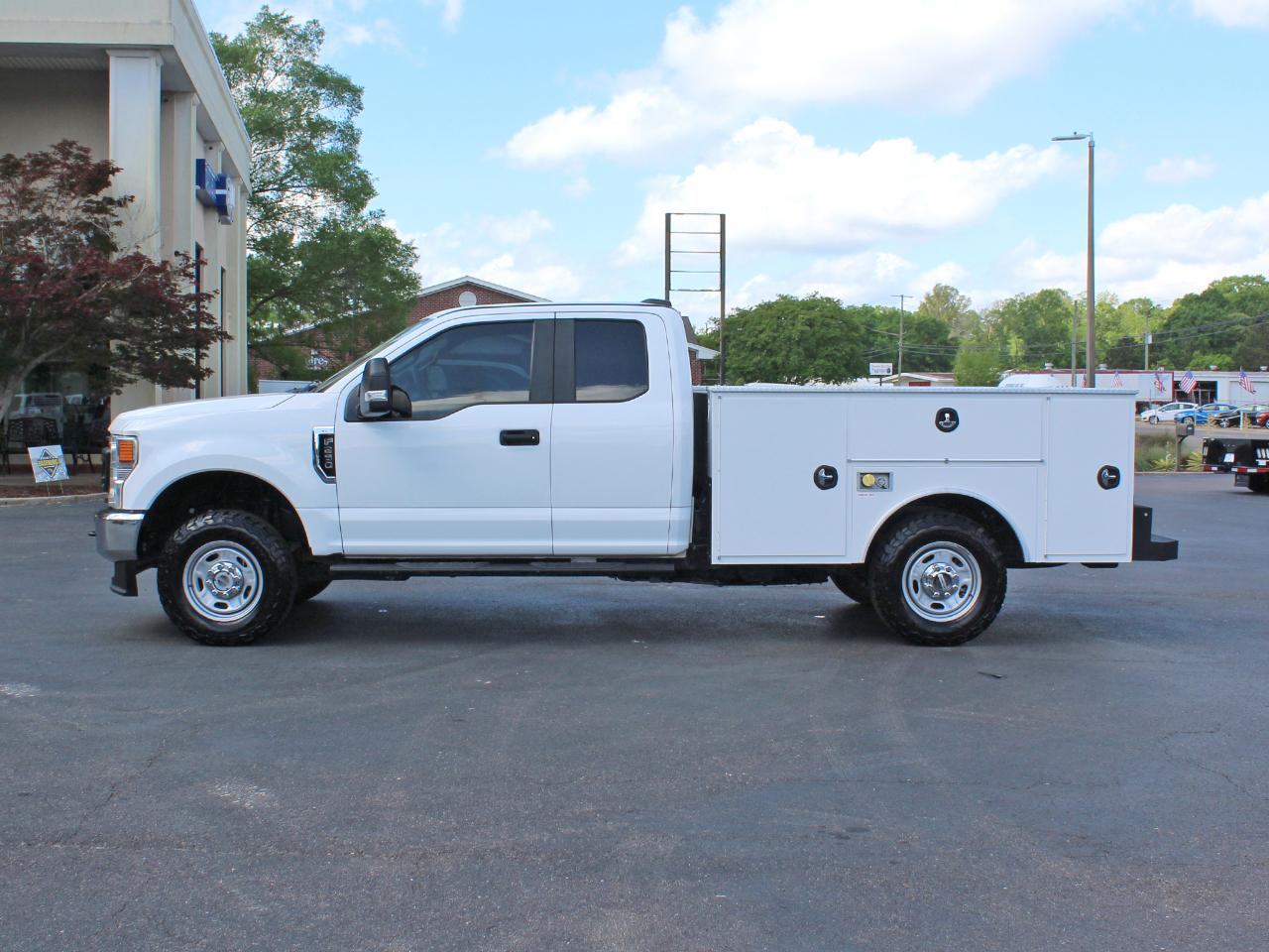 Ford F-250 SD XL SuperCab Long Bed 4WD 2022
