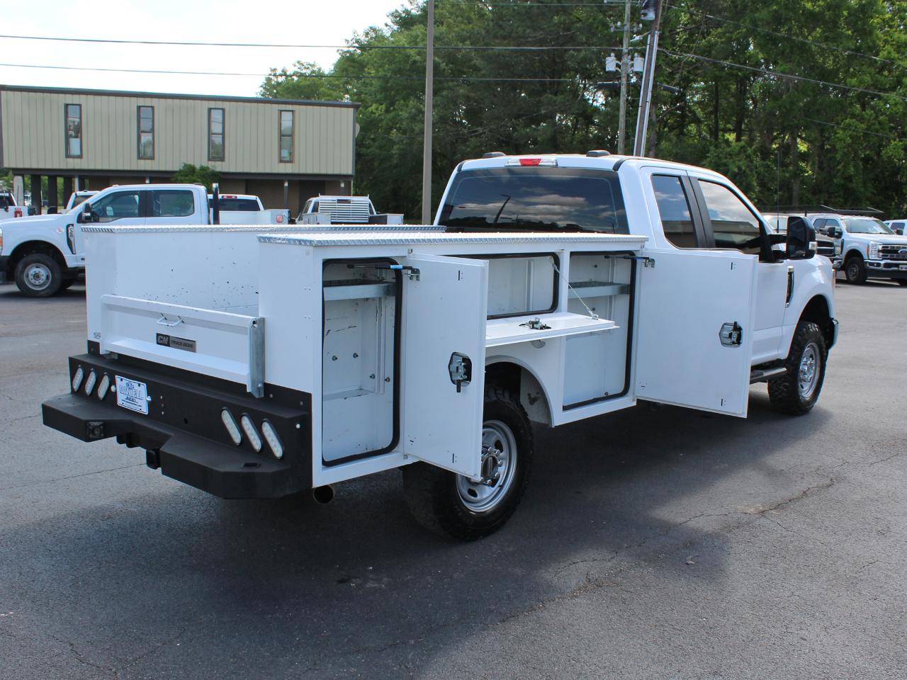 Ford F-250 SD XL SuperCab Long Bed 4WD 2022