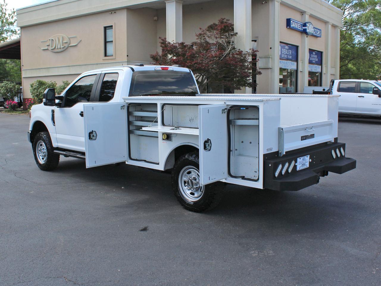 Ford F-250 SD XL SuperCab Long Bed 4WD 2022