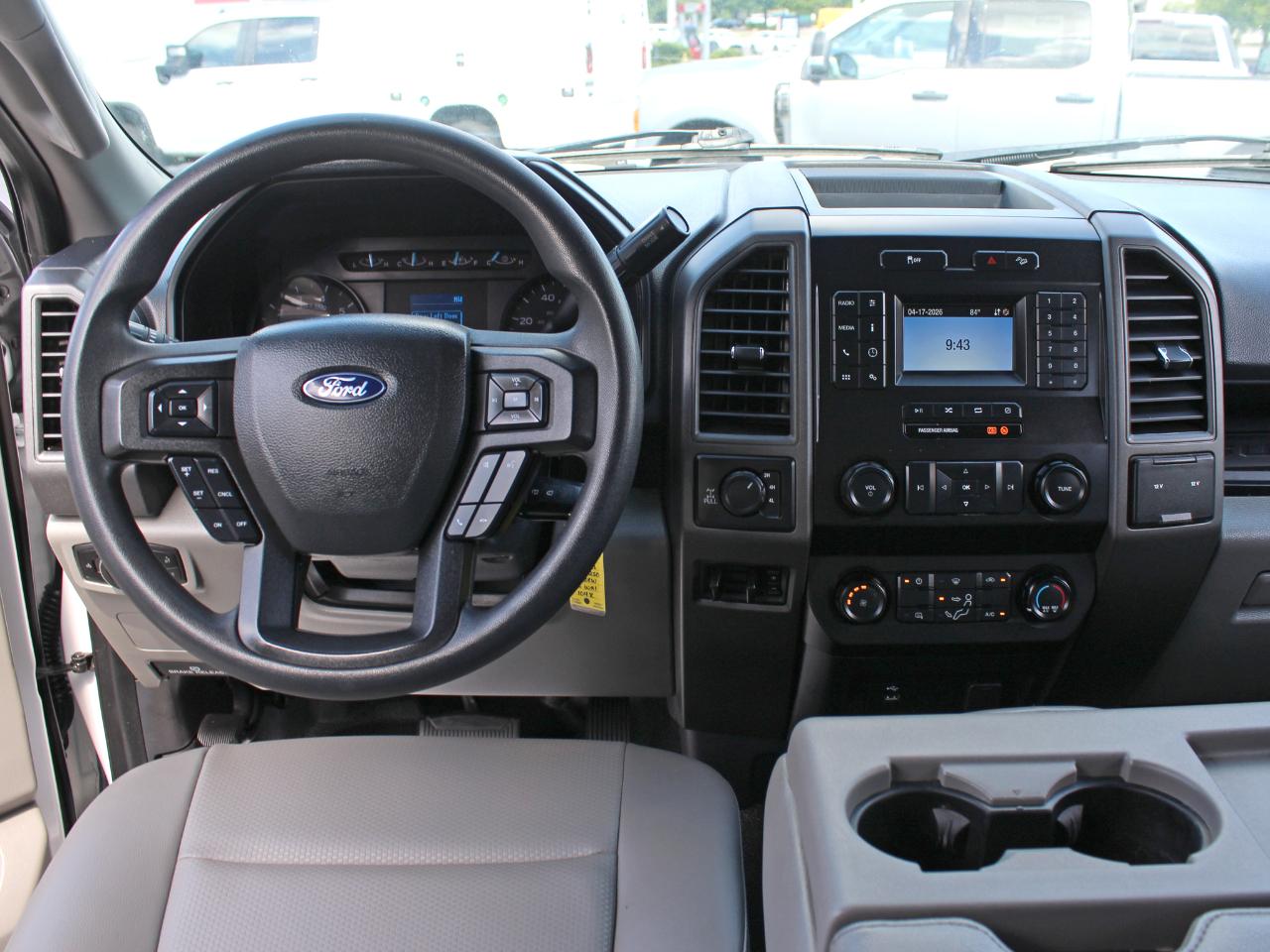 Ford F-250 SD XL SuperCab Long Bed 4WD 2022