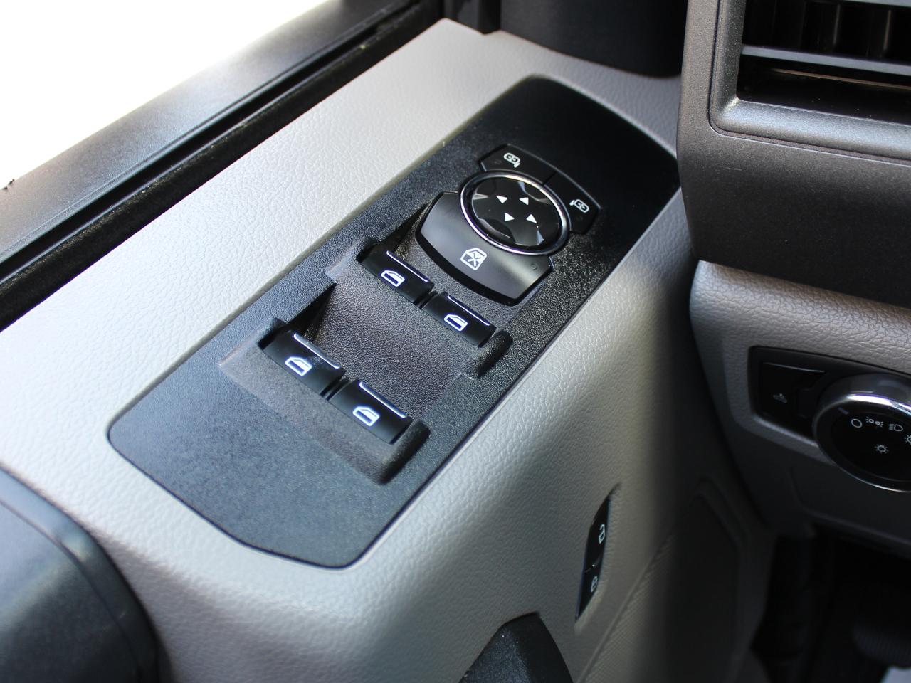 Ford F-250 SD XL SuperCab Long Bed 4WD 2022