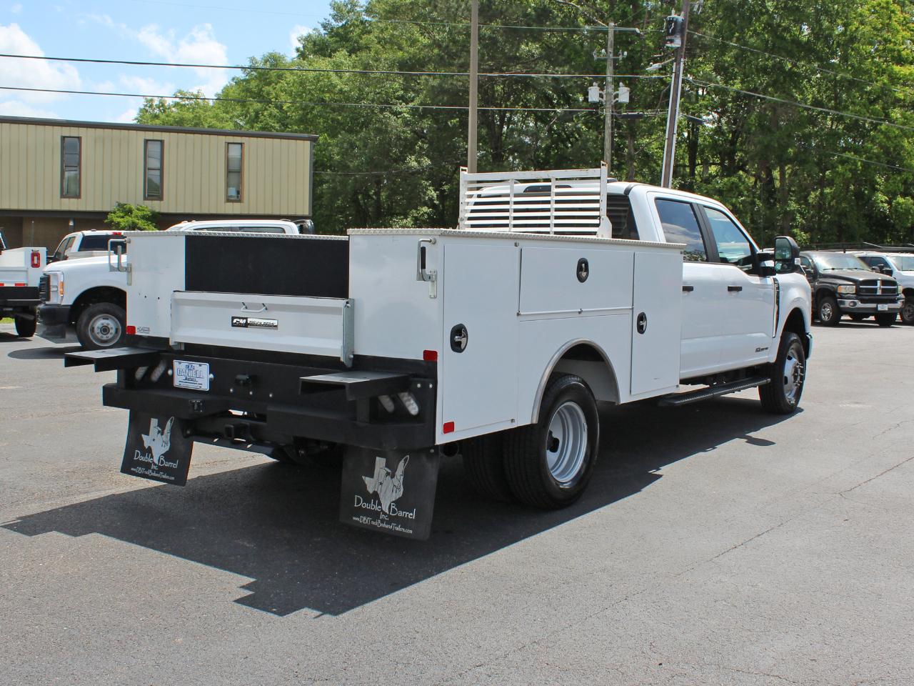 Ford F-350 SD XL Crew Cab Long Bed DRW 4WD 2024