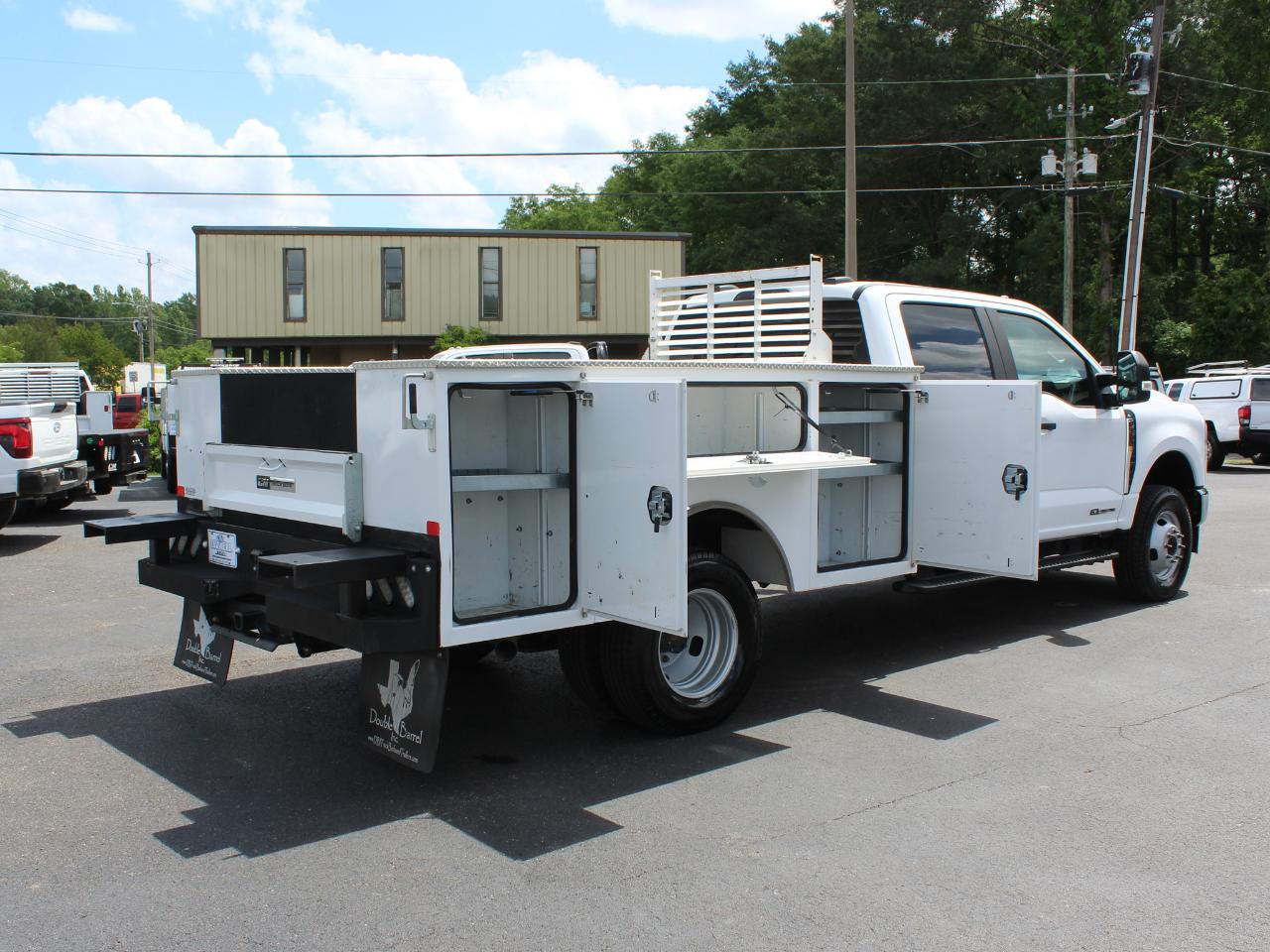 Ford F-350 SD XL Crew Cab Long Bed DRW 4WD 2024