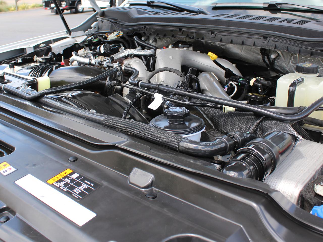 Ford F-350 SD XL Crew Cab Long Bed DRW 4WD 2024