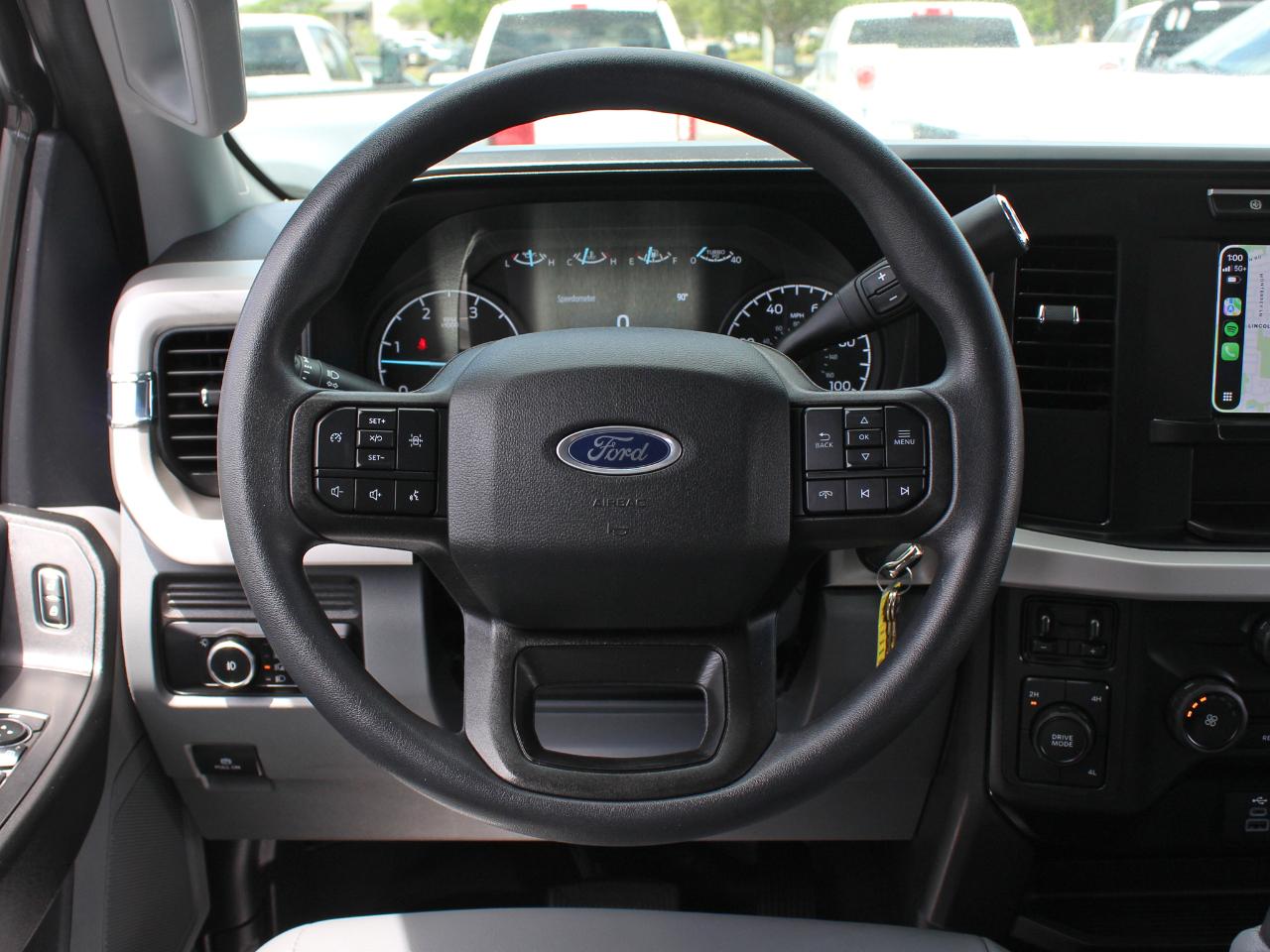 Ford F-350 SD XL Crew Cab Long Bed DRW 4WD 2024