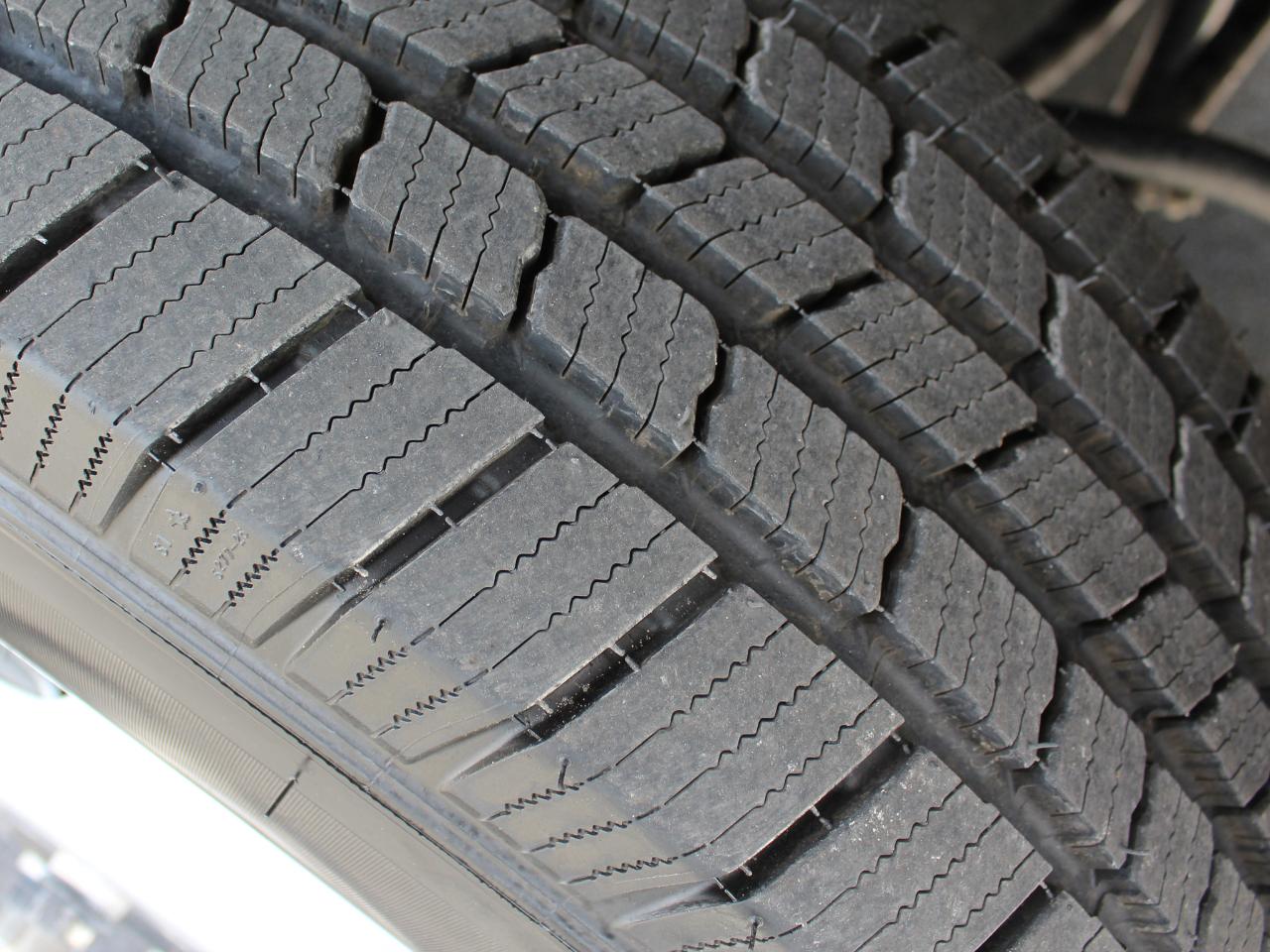 Ford F-350 SD XL Crew Cab Long Bed DRW 4WD 2024