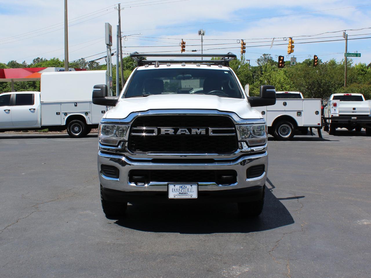 RAM 2500 Tradesman Crew Cab LWB 4WD 2024
