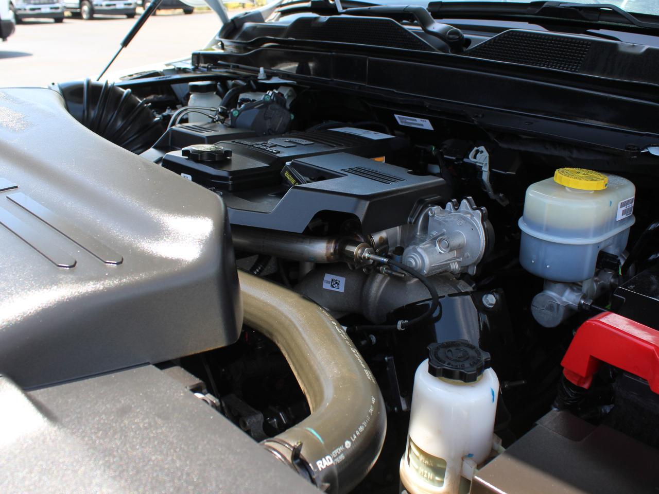 RAM 2500 Tradesman Crew Cab LWB 4WD 2024