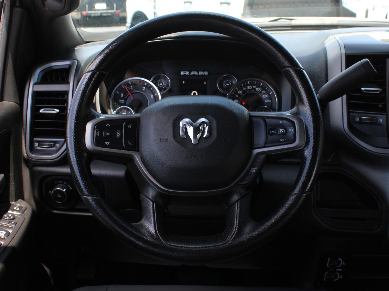 RAM 2500 Tradesman Crew Cab LWB 4WD 2024