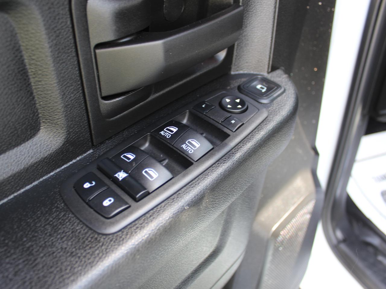 RAM 2500 Tradesman Crew Cab LWB 4WD 2024