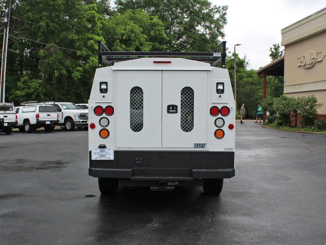 Ford F-350 SD XL SuperCab Long Bed 4WD 2023