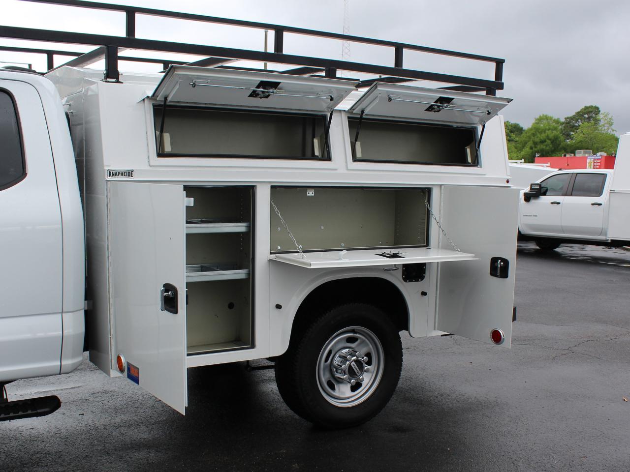 Ford F-350 SD XL SuperCab Long Bed 4WD 2023