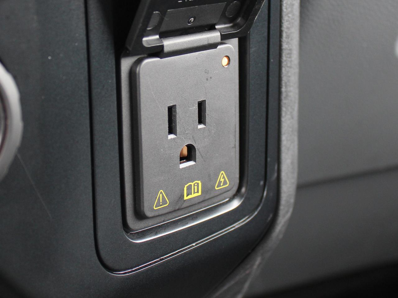 Ford F-350 SD XL SuperCab Long Bed 4WD 2023