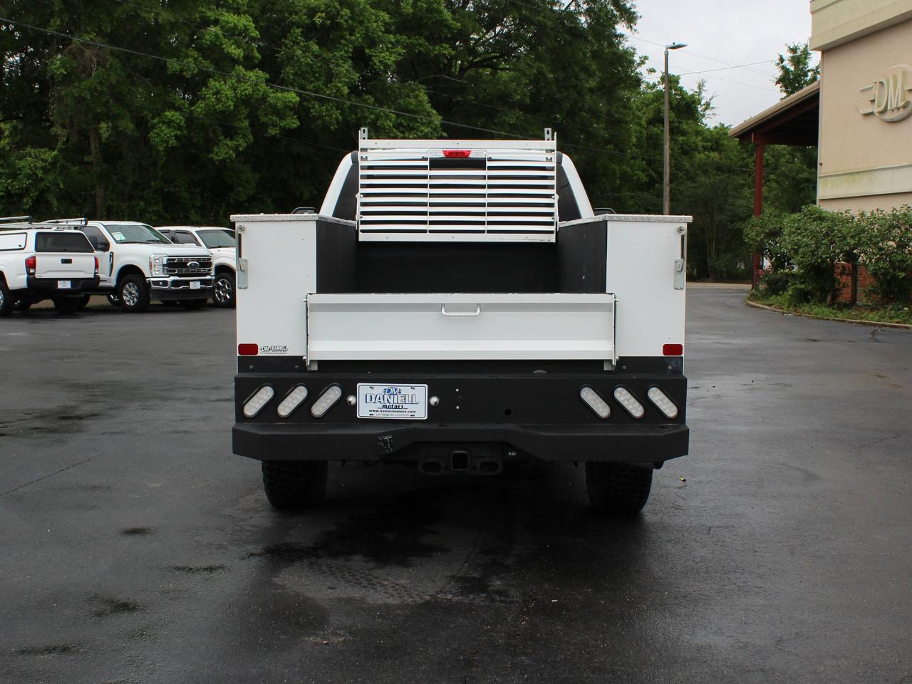 Ford F-350 SD XLT Crew Cab Long Bed 4WD 2023