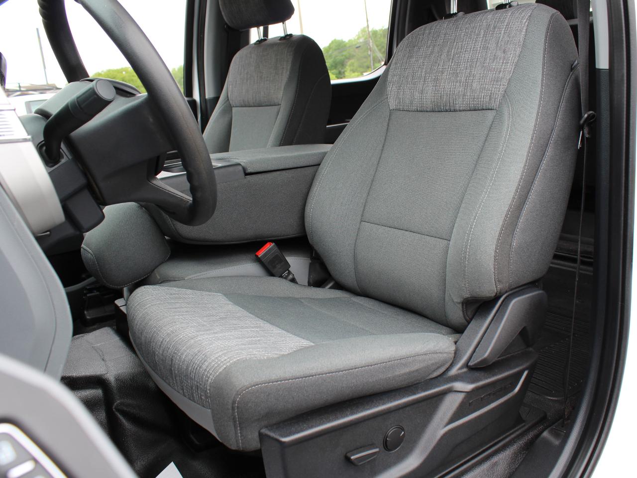 Ford F-350 SD XLT Crew Cab Long Bed 4WD 2023