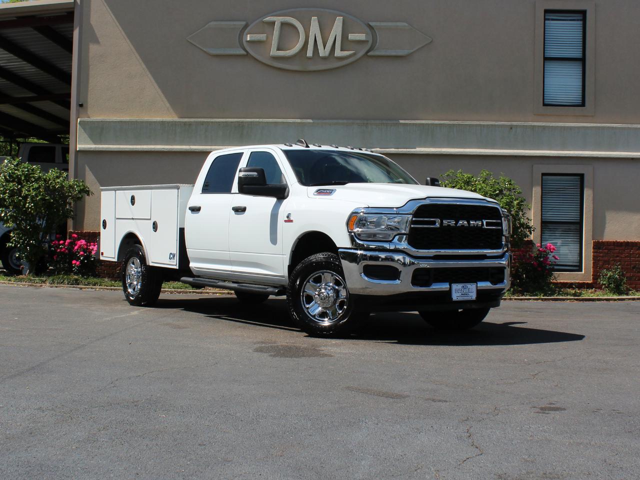RAM 2500 Tradesman Crew Cab LWB 4WD 2024