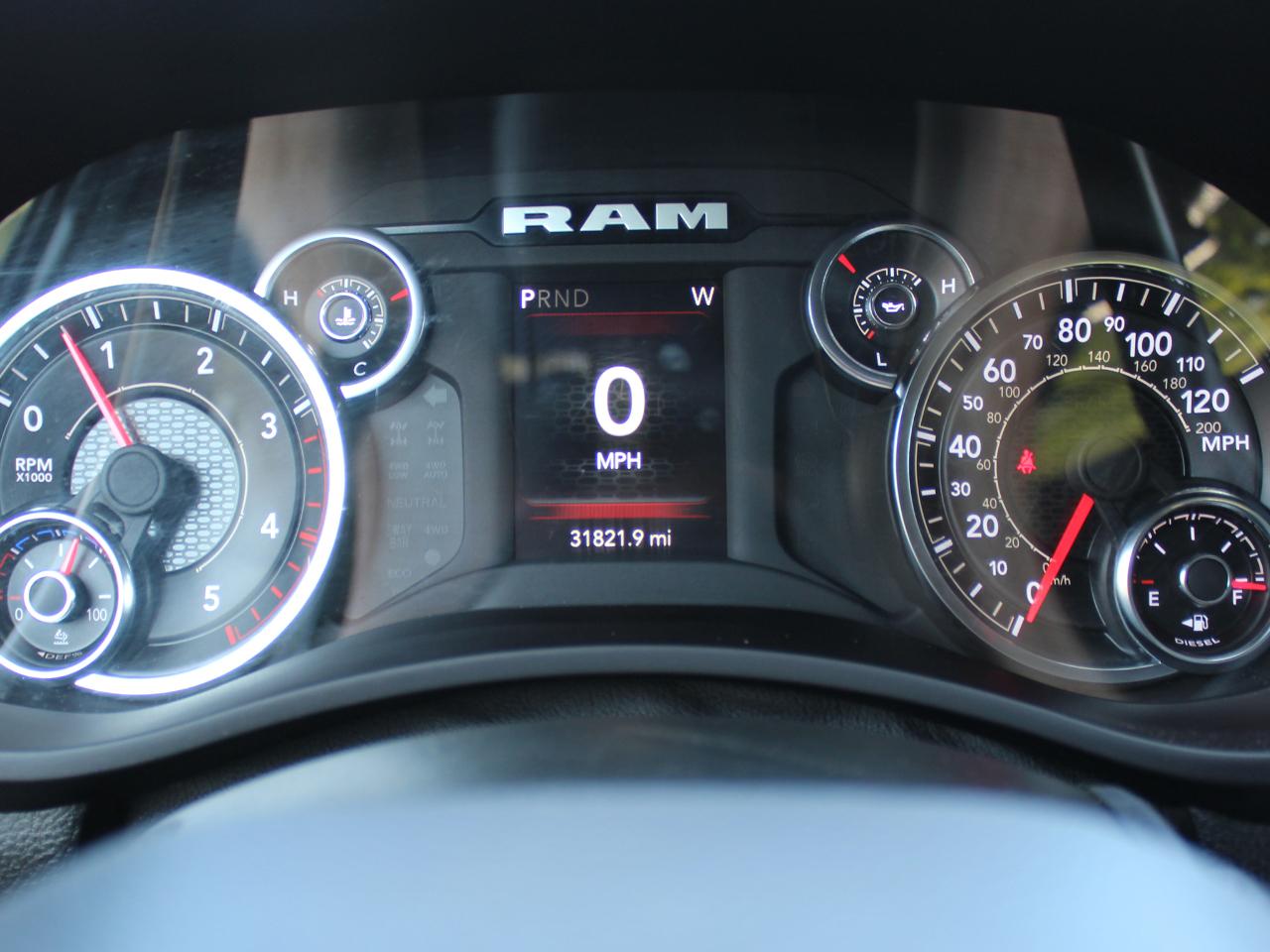 RAM 2500 Tradesman Crew Cab LWB 4WD 2024