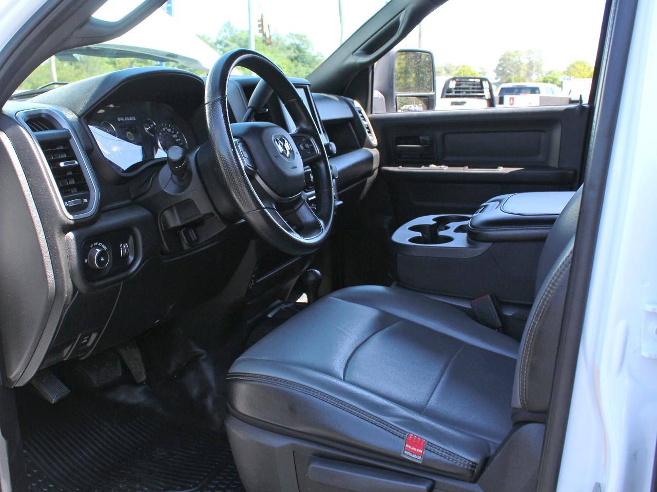 RAM 2500 Tradesman Crew Cab LWB 4WD 2024