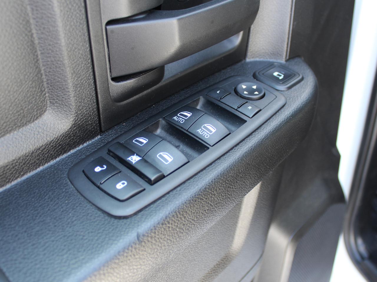 RAM 2500 Tradesman Crew Cab LWB 4WD 2024