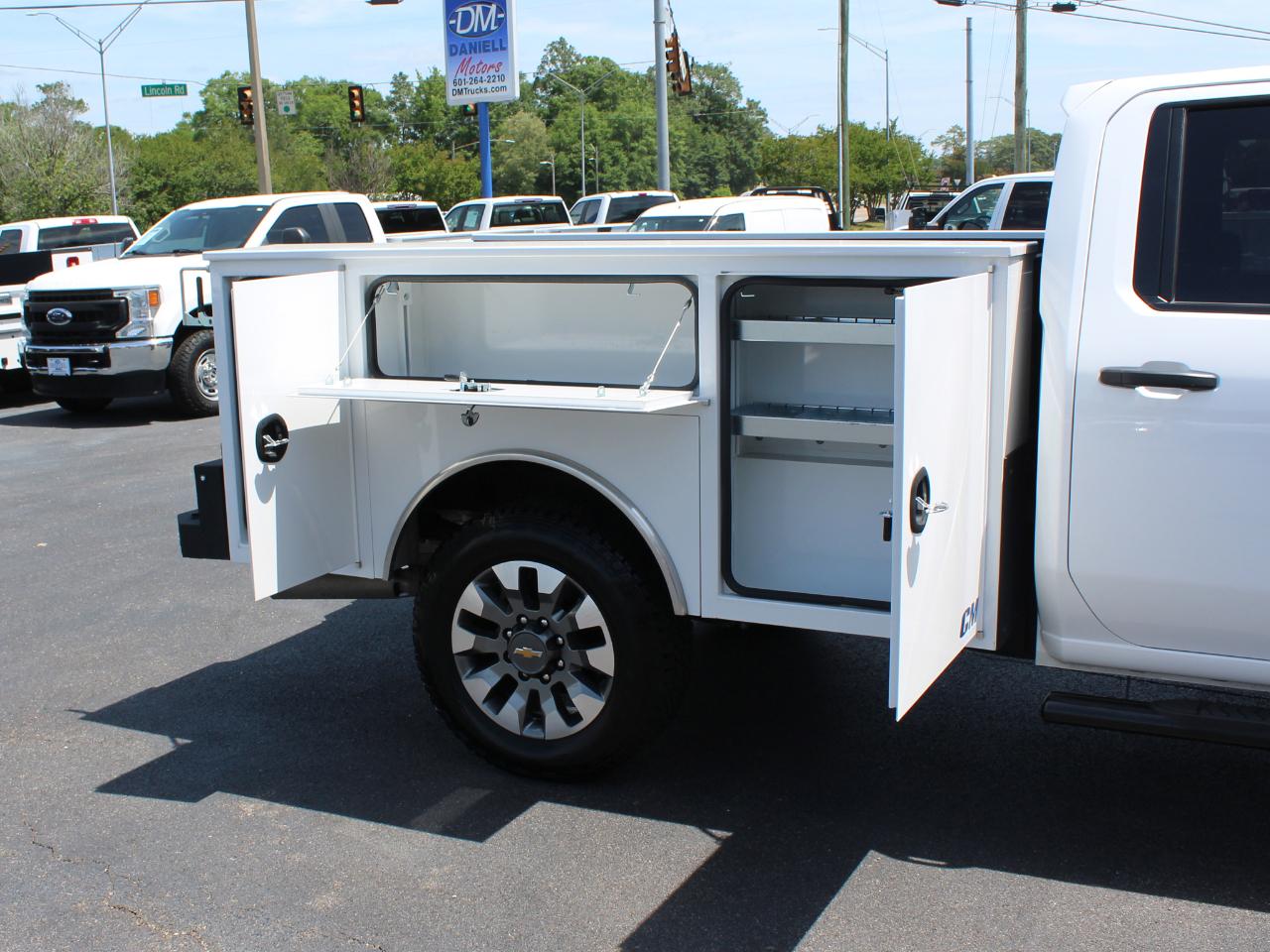 Chevrolet Silverado 2500HD Custom Crew Cab Long Box 4WD 2025