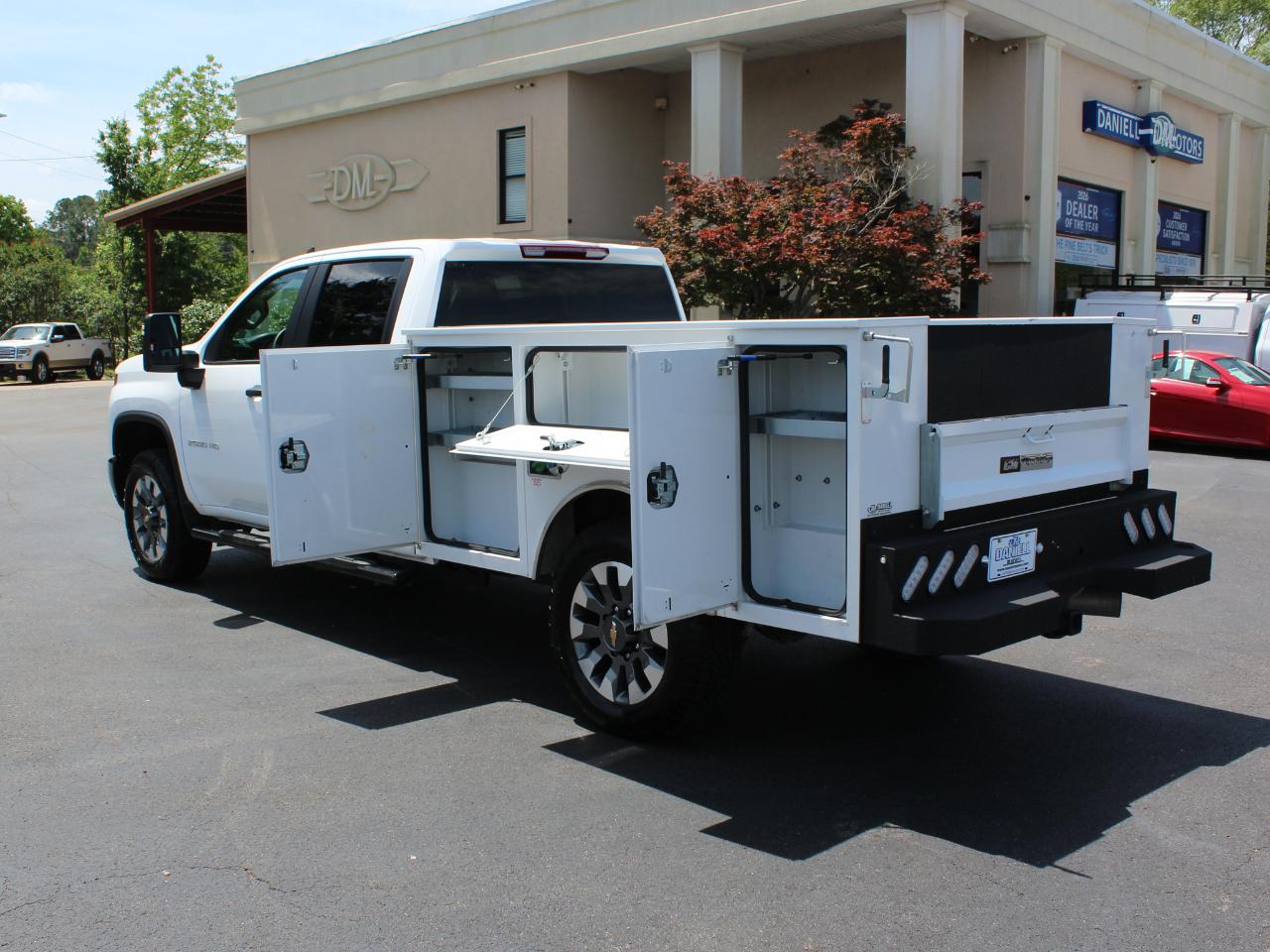 Chevrolet Silverado 2500HD Custom Crew Cab Long Box 4WD 2025