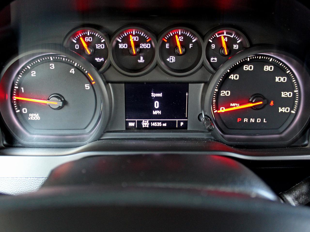 Chevrolet Silverado 2500HD Custom Crew Cab Long Box 4WD 2025