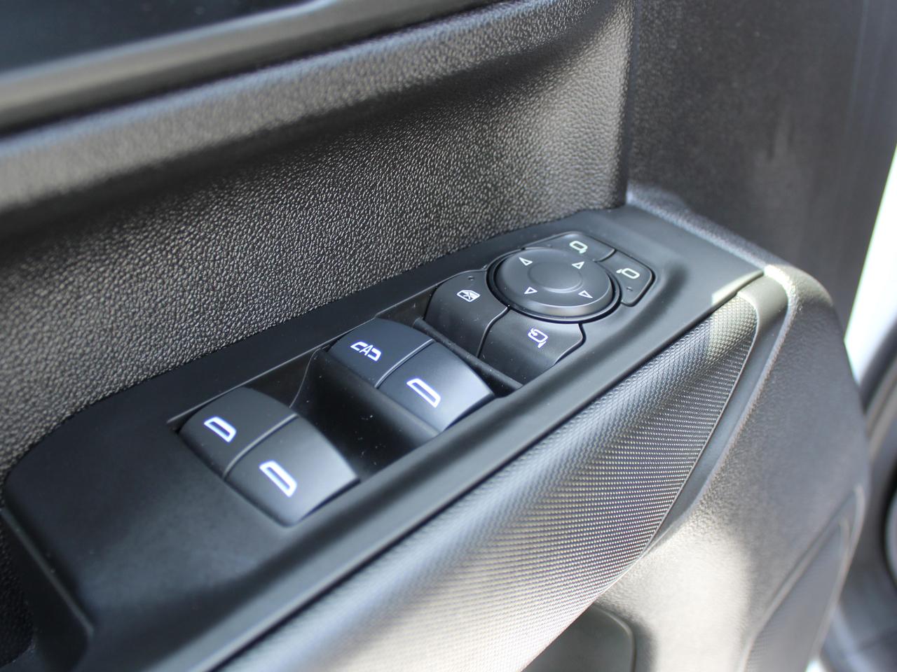 Chevrolet Silverado 2500HD Custom Crew Cab Long Box 4WD 2025