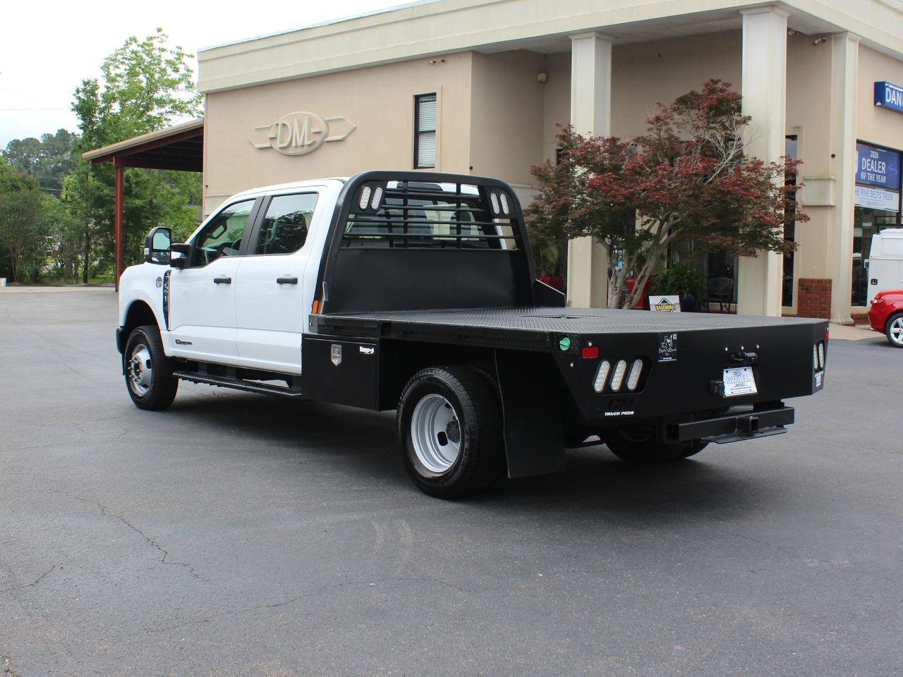 Ford F-350 SD XL Crew Cab Long Bed DRW 4WD 2024