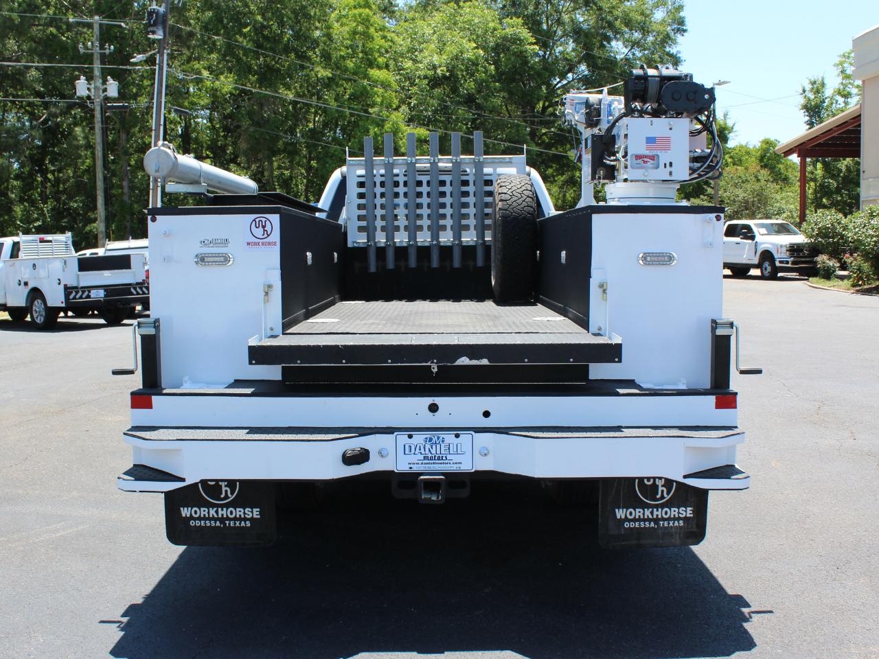 Ford F-350 SD XL Crew Cab Long Bed DRW 4WD 2024