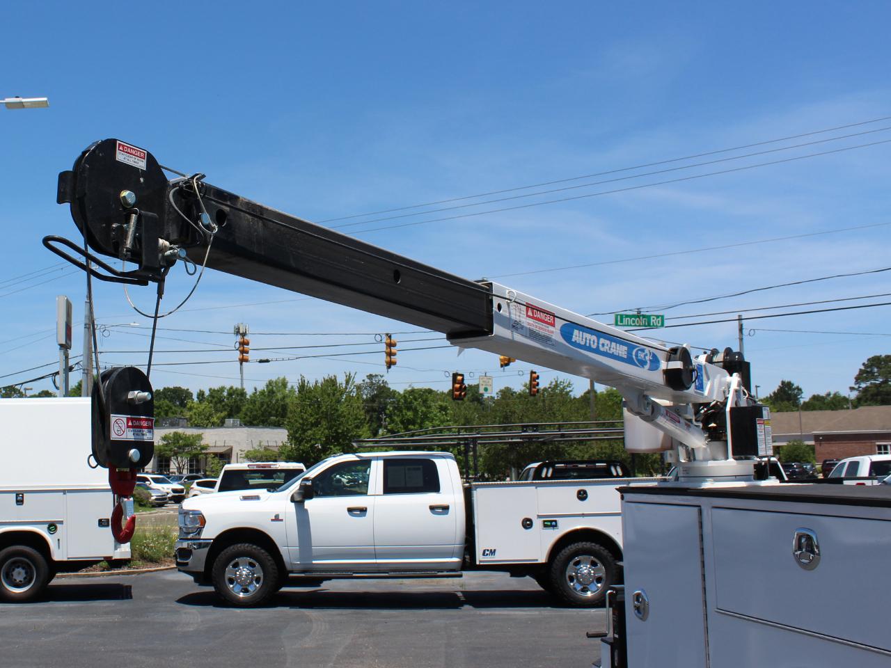 Ford F-350 SD XL Crew Cab Long Bed DRW 4WD 2024