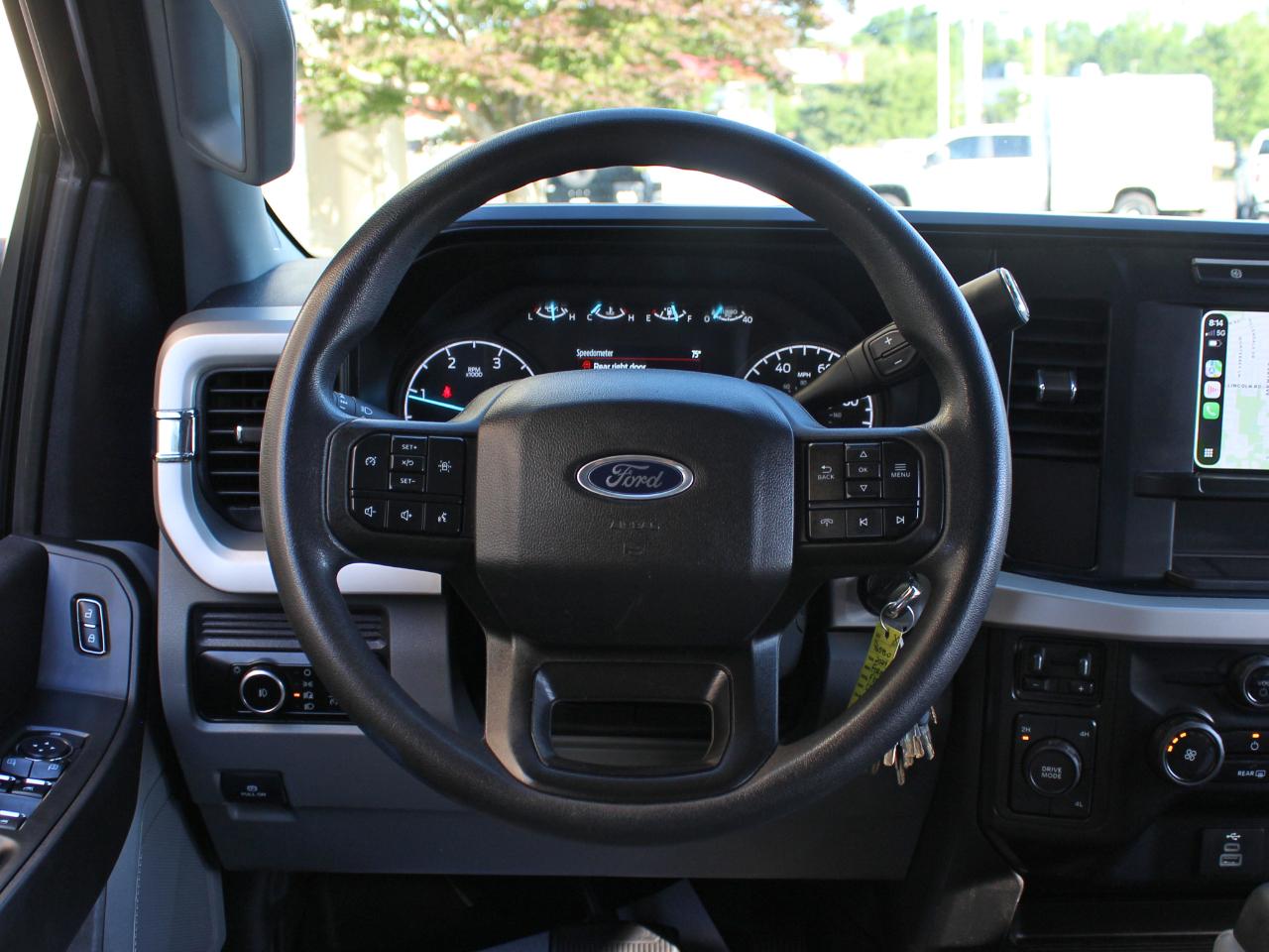 Ford F-350 SD XL Crew Cab Long Bed DRW 4WD 2024