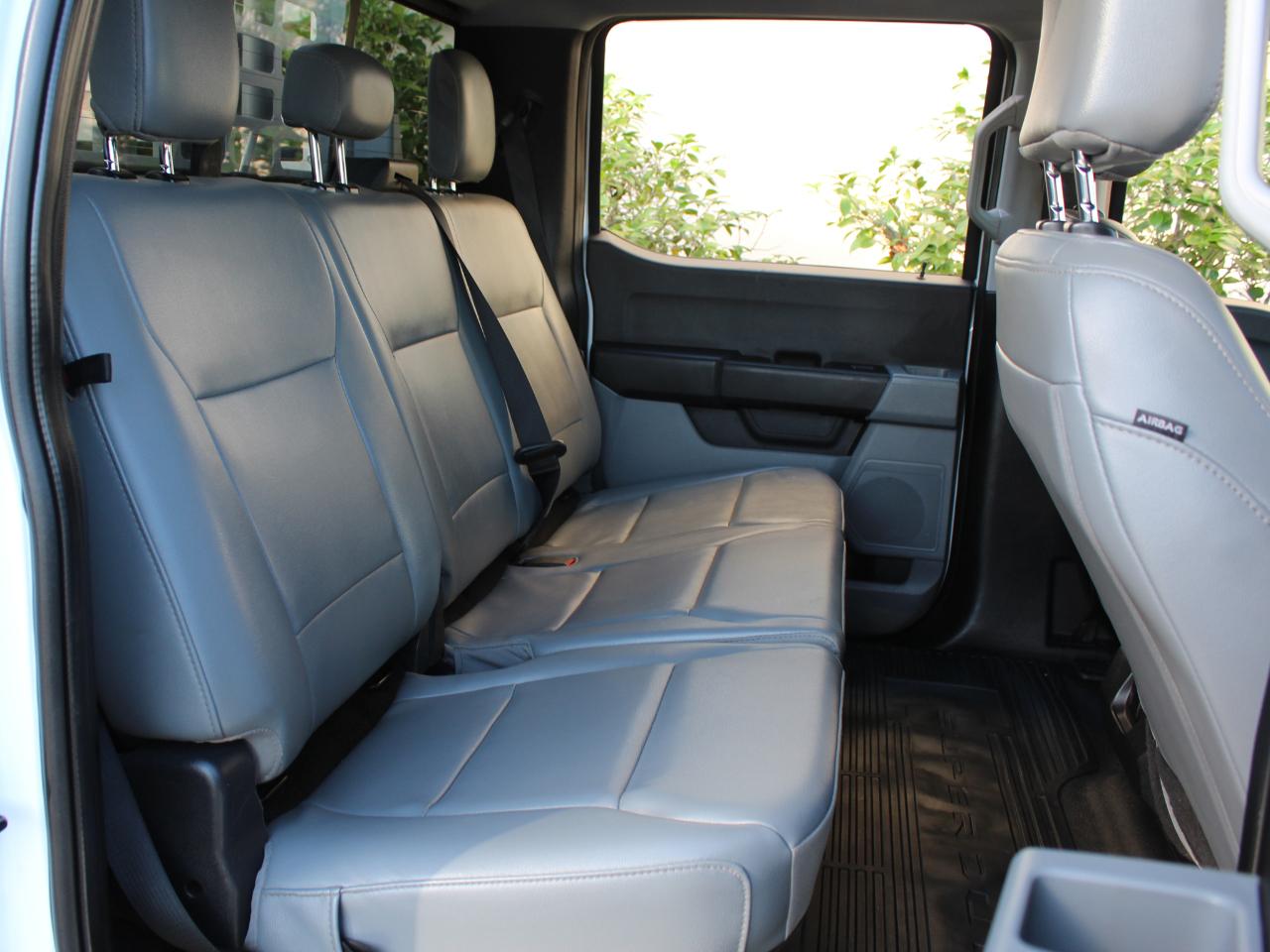 Ford F-350 SD XL Crew Cab Long Bed DRW 4WD 2024
