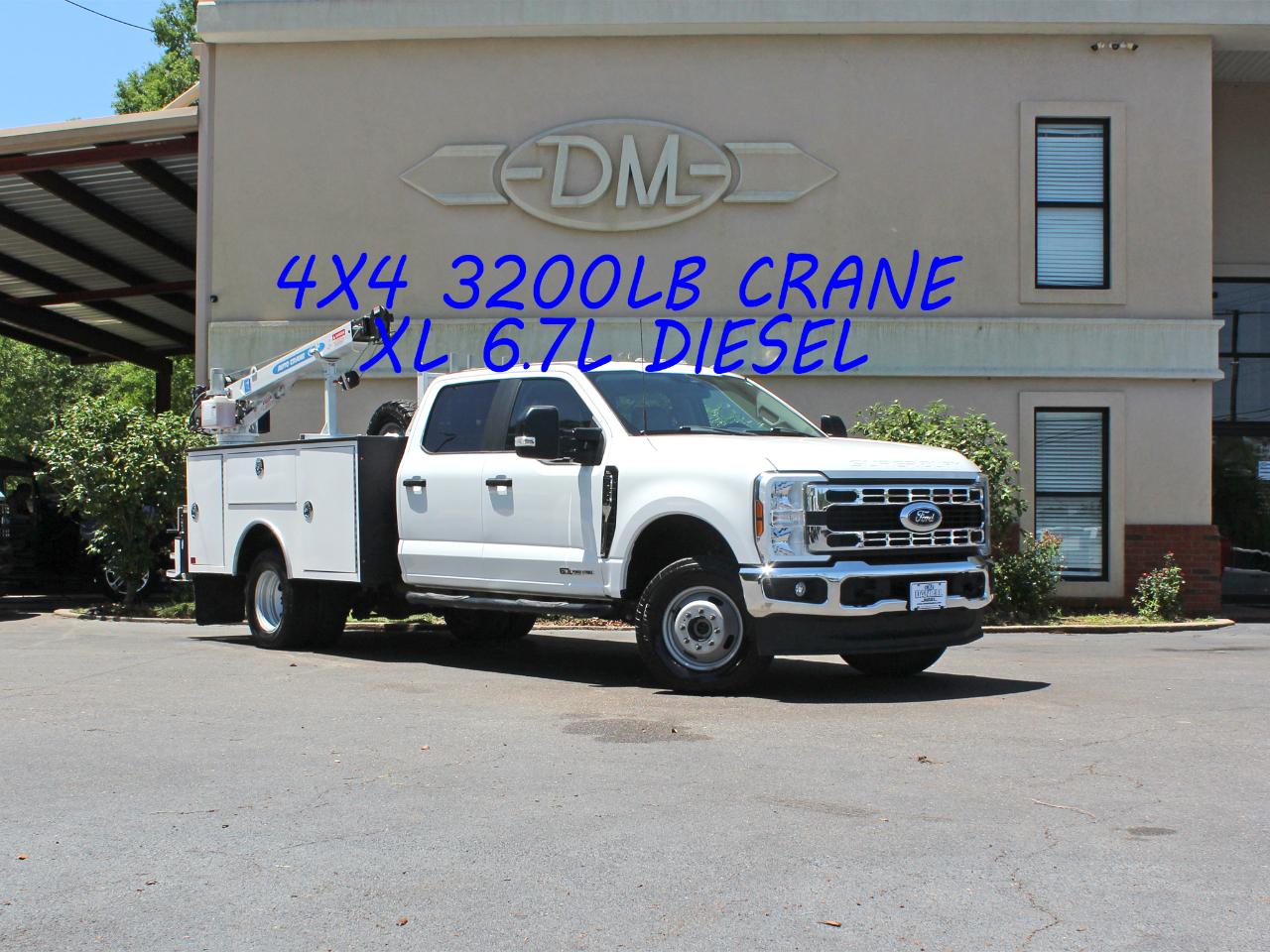 Ford F-350 SD XL Crew Cab Long Bed DRW 4WD 2024