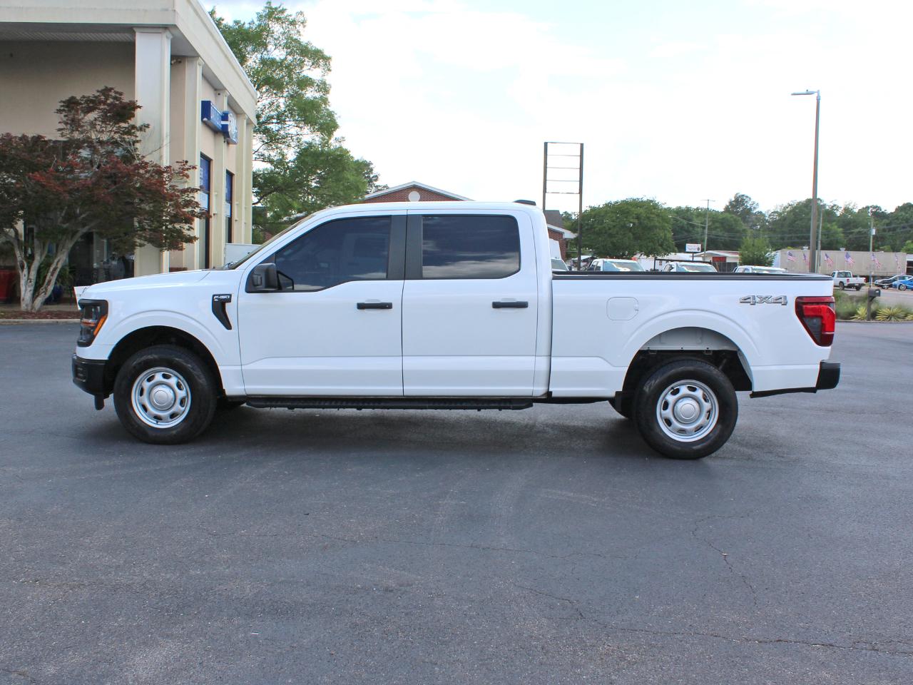 Ford F-150 XL SuperCrew 6.5 ft. 4WD 2024